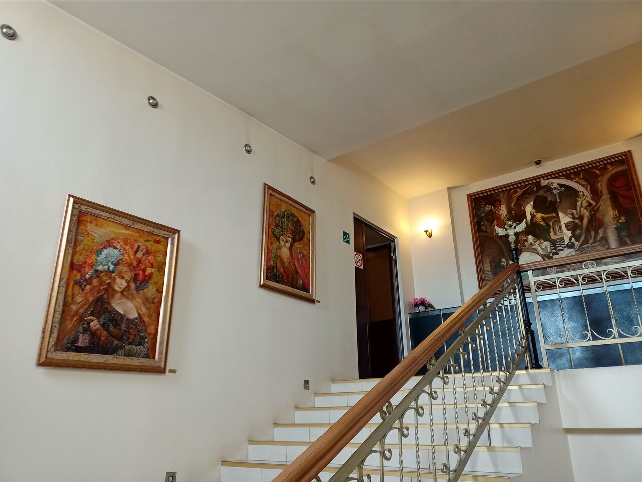 Гостиница Галерея Санкт-Петербург-111