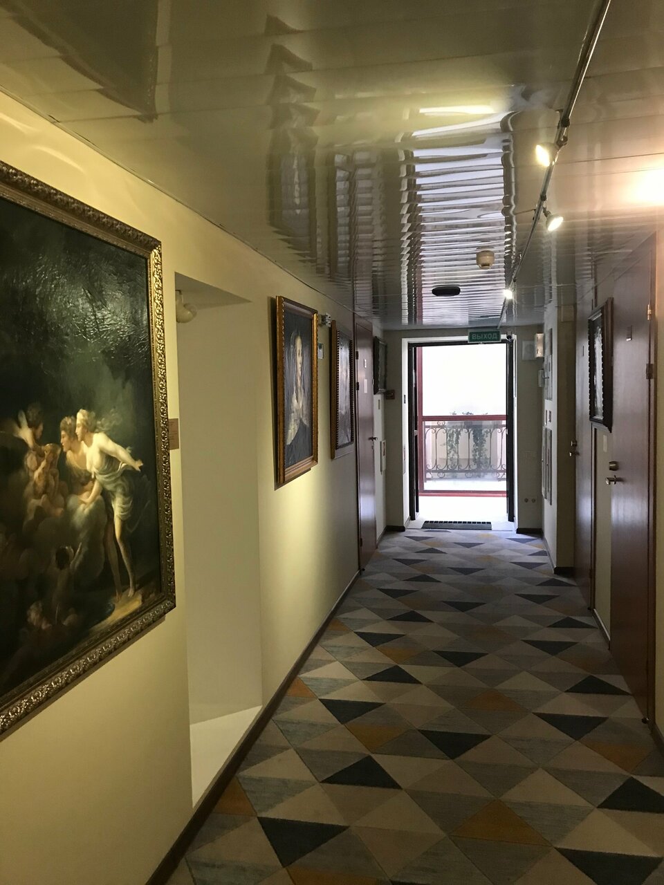 Гостиница Галерея Санкт-Петербург-105